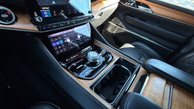 2024 Jeep Grand Wagoneer L Series III