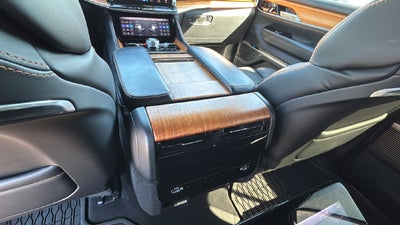 2024 Jeep Grand Wagoneer L Series III