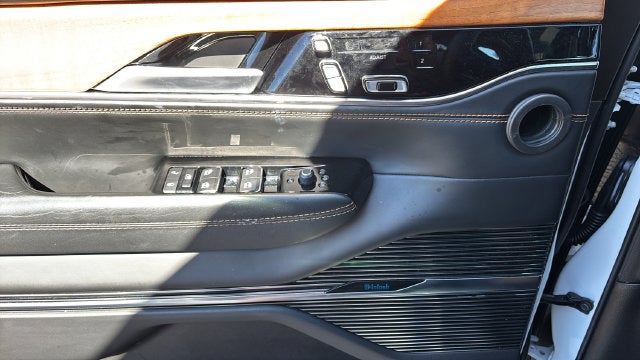 2024 Jeep Grand Wagoneer L Series III