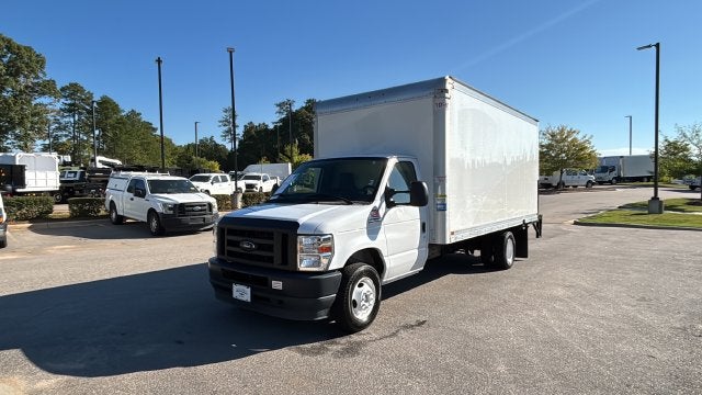 2023 Ford E-350SD Base Cutaway