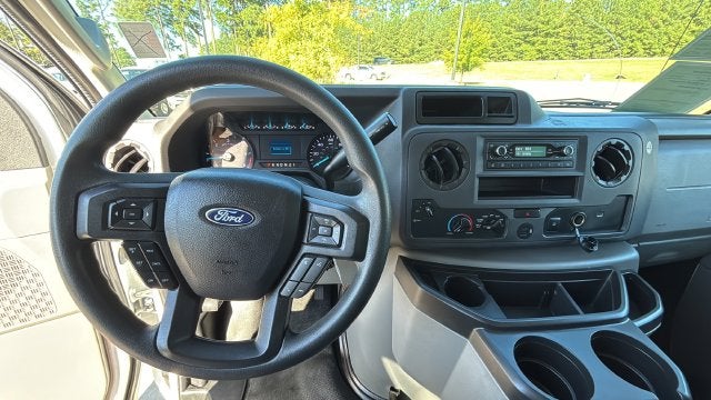 2023 Ford E-350SD Base Cutaway
