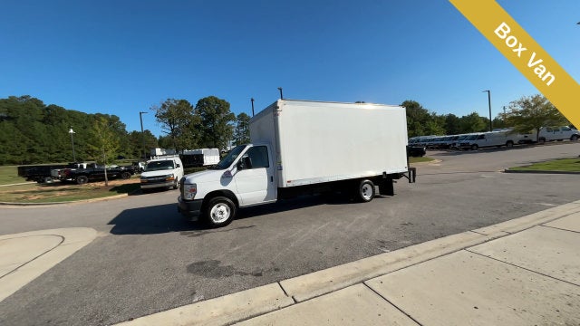 2023 Ford E-350SD Base Cutaway