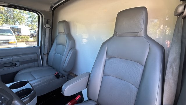 2023 Ford E-350SD Base Cutaway