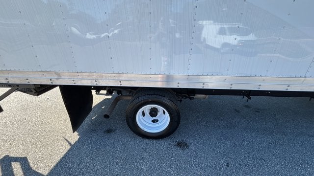 2023 Ford E-350SD Base Cutaway
