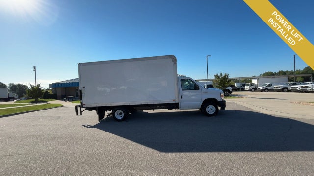 2023 Ford E-350SD Base Cutaway