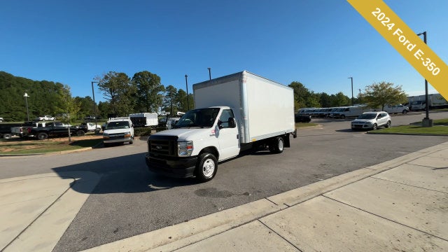 2024 Ford E-350SD Base Cutaway