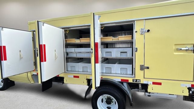 2022 Ford E-450SD Base DRW
