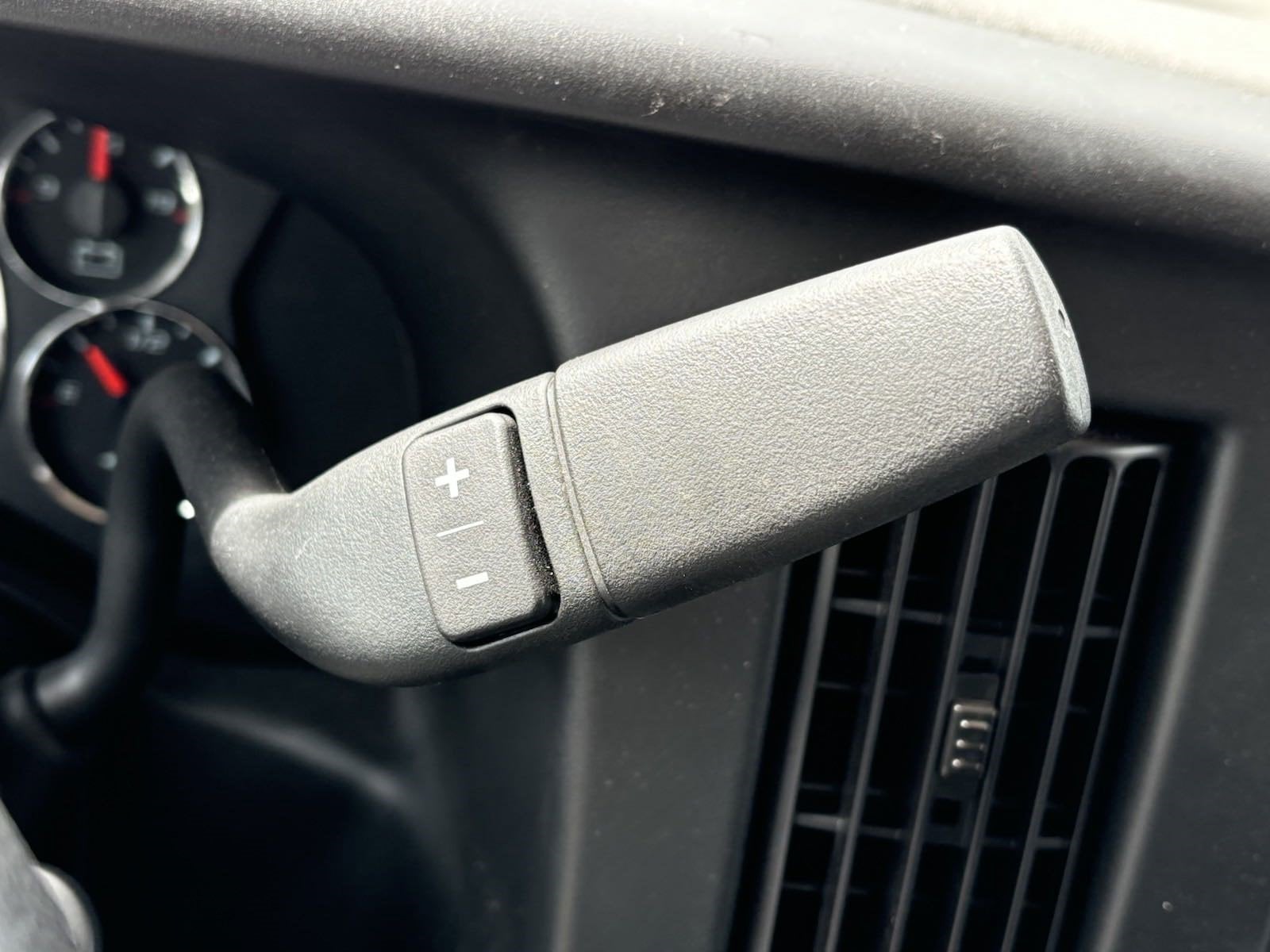 2023 Chevrolet Express Passenger LS