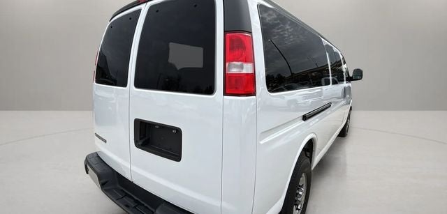 2024 Chevrolet Express 3500 LT Passenger