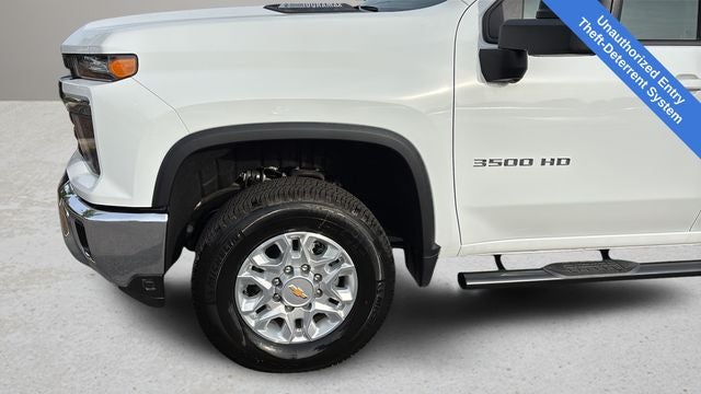 2025 Chevrolet Silverado 3500HD LT