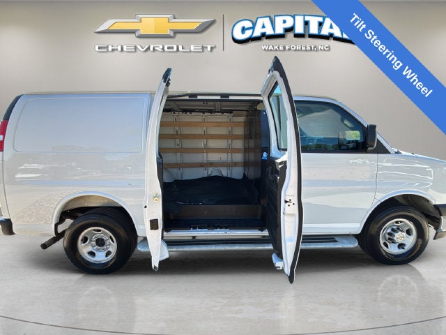 2025 Chevrolet Express 2500 Work Van Cargo