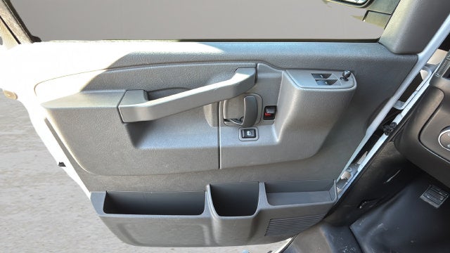 2025 Chevrolet Express 2500 Work Van Cargo