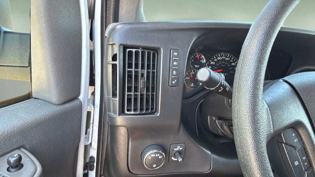 2025 Chevrolet Express 2500 Work Van Cargo