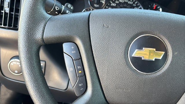 2025 Chevrolet Express 2500 Work Van Cargo