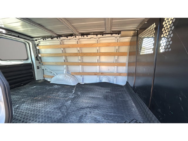 2025 Chevrolet Express 2500 Work Van Cargo