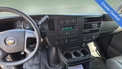 2025 Chevrolet Express 2500 Work Van Cargo