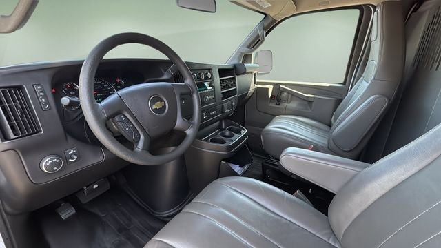 2025 Chevrolet Express 2500 Work Van Cargo