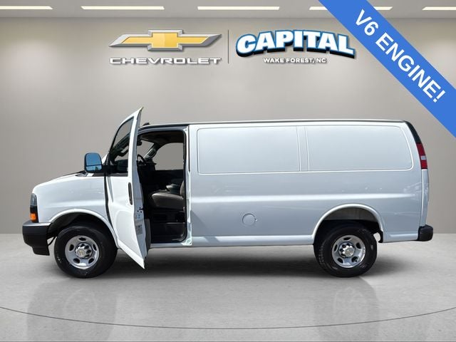 2025 Chevrolet Express 2500 Work Van Cargo