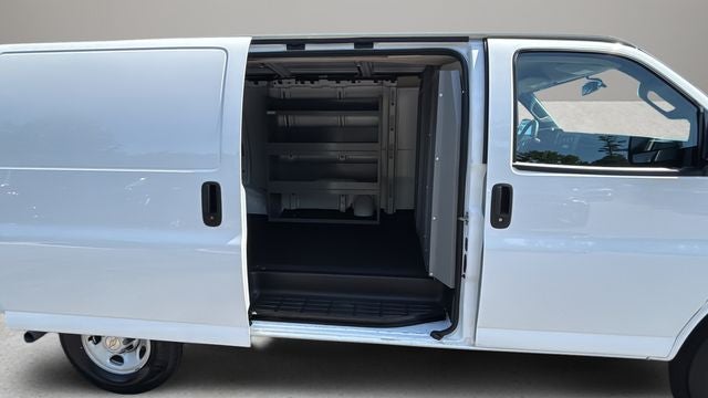 2025 Chevrolet Express 2500 Work Van Cargo