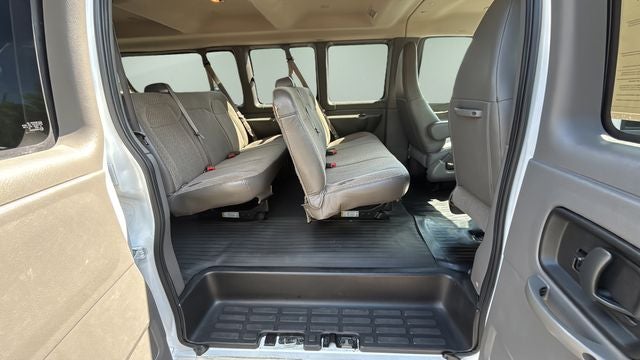 2023 GMC Savana 3500 LS