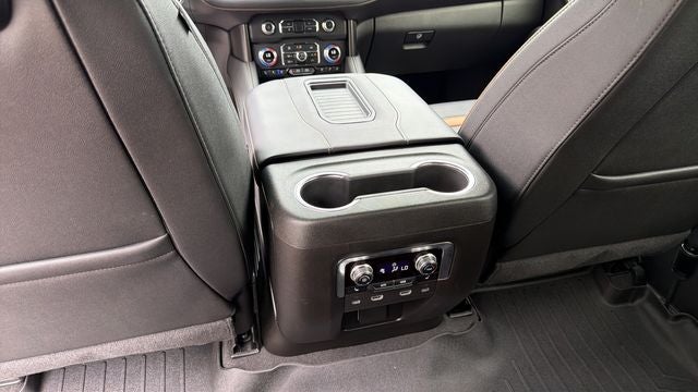 2024 GMC Yukon XL AT4