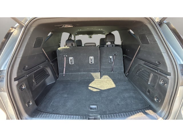 2025 Chevrolet Traverse LT 2LT