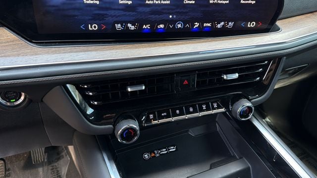 2025 Chevrolet Suburban High Country