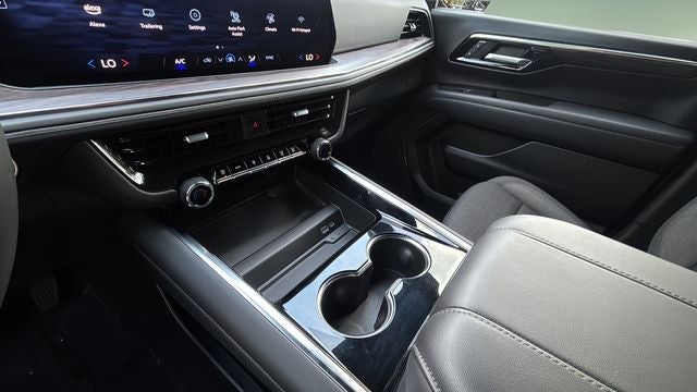 2025 Chevrolet Tahoe LS