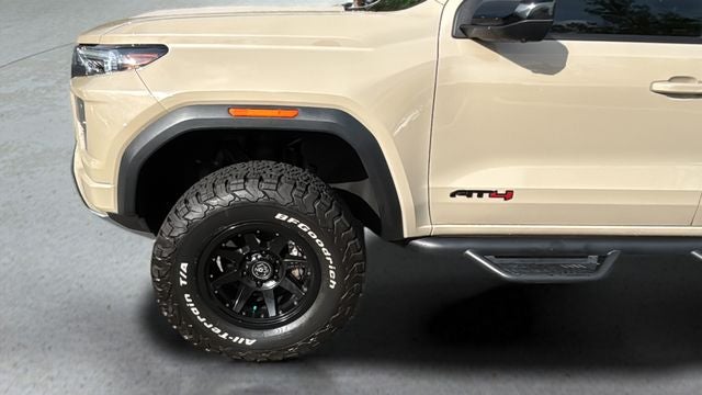 2023 GMC Canyon AT4