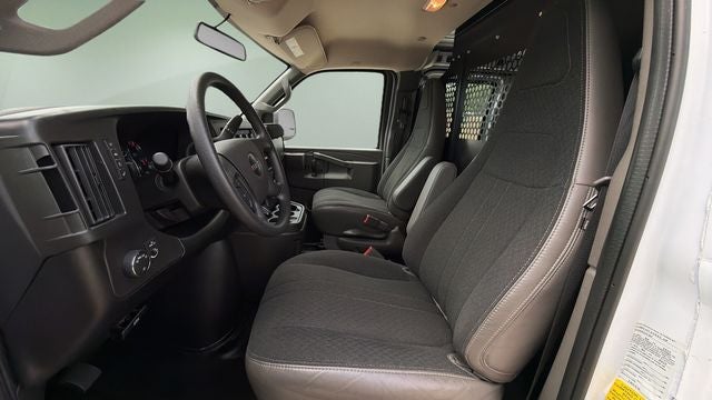 2025 GMC Savana 2500 Work Van