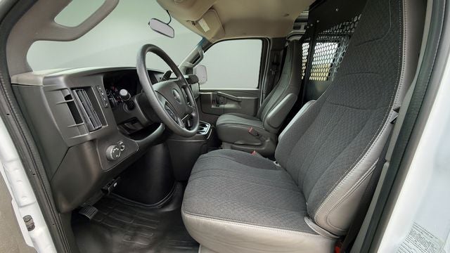 2025 GMC Savana 2500 Work Van