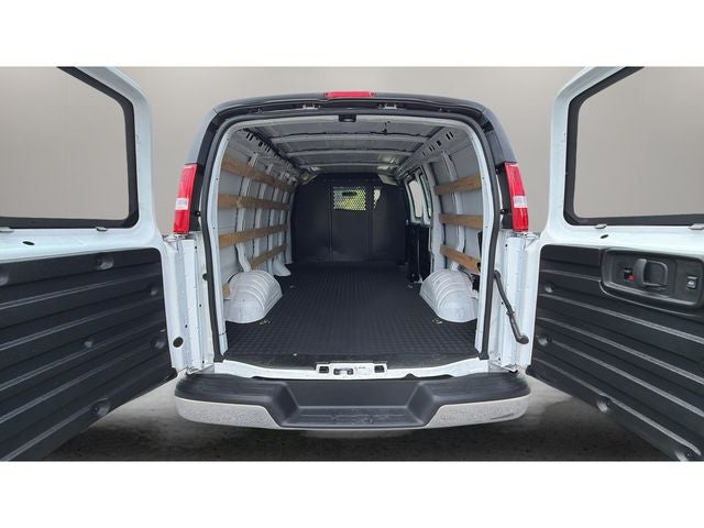 2025 GMC Savana 2500 Work Van