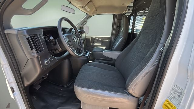 2025 GMC Savana 2500 Work Van