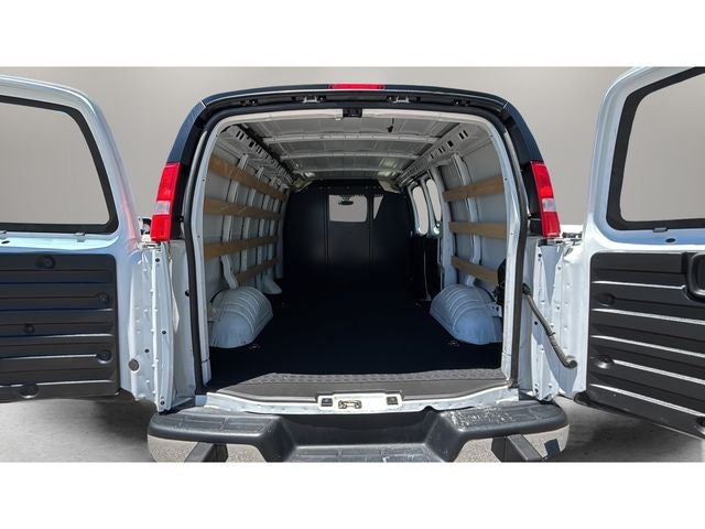 2025 GMC Savana 2500 Work Van