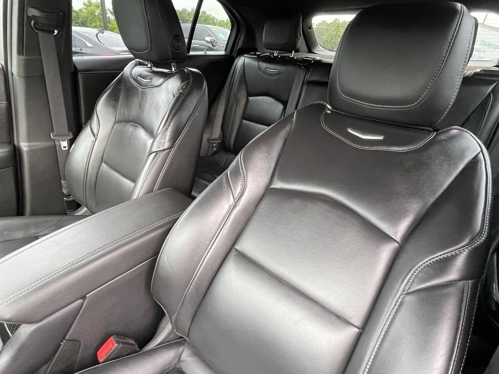 2023 Cadillac XT4 FWD Premium Luxury