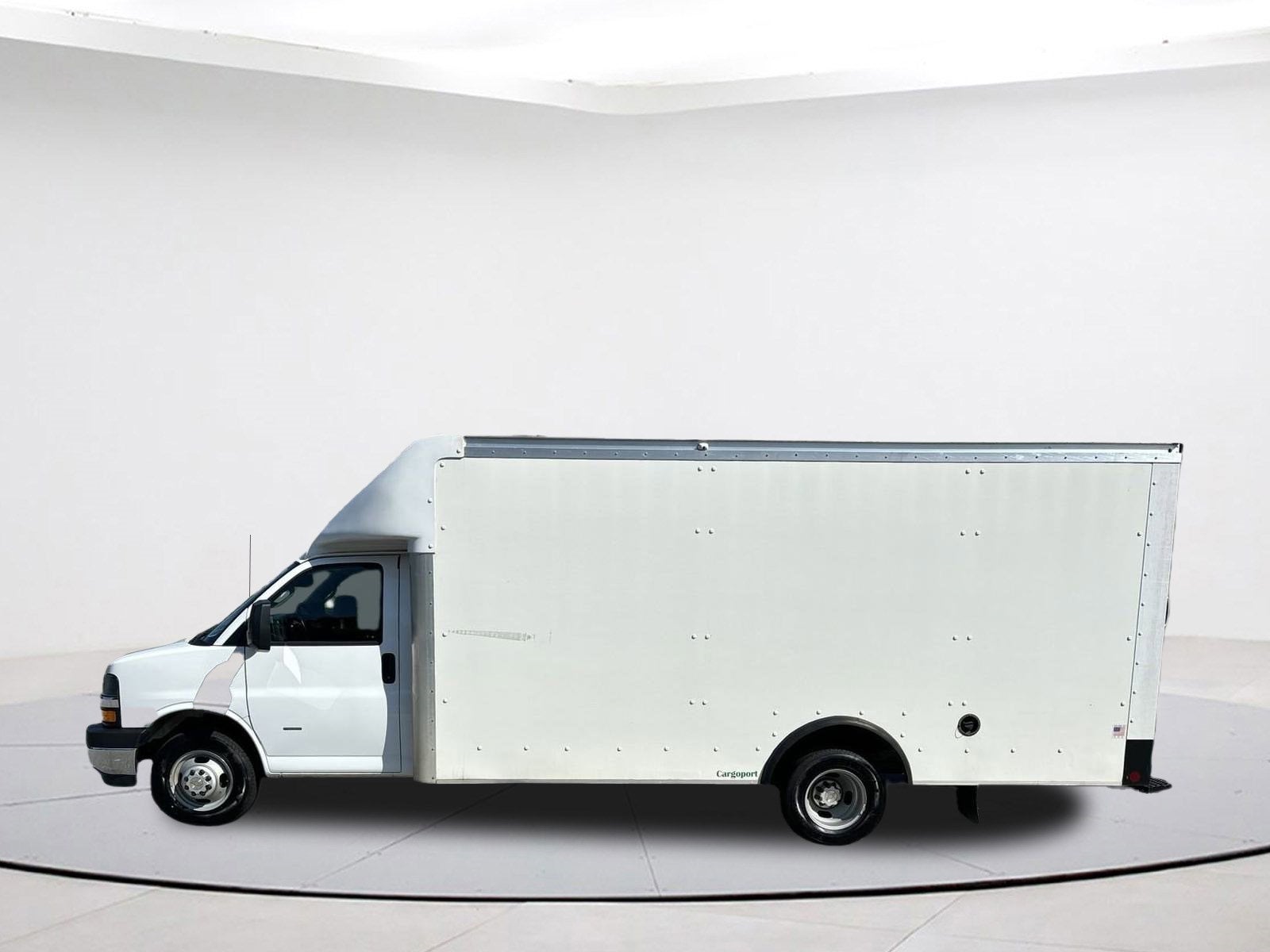 2022 Chevrolet Express Commercial Cutaway Work Van