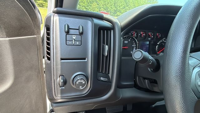 2023 Chevrolet Silverado 5500HD Work Truck 9' Hauler Body