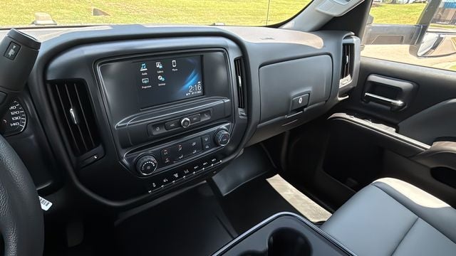 2023 Chevrolet Silverado 5500HD Work Truck 9' Hauler Body