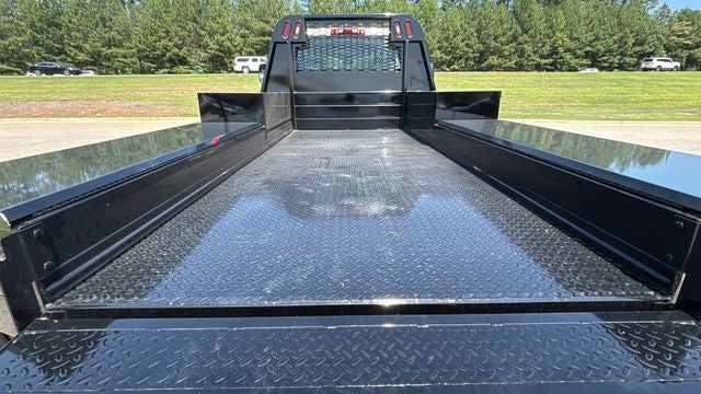 2023 Chevrolet Silverado 5500HD Work Truck 9' Hauler Body
