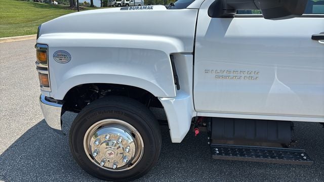 2023 Chevrolet Silverado 5500HD Work Truck 9' Hauler Body