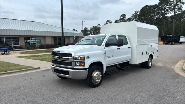 2023 Chevrolet Silverado 5500HD Work Truck 11' Enclosed Service Body
