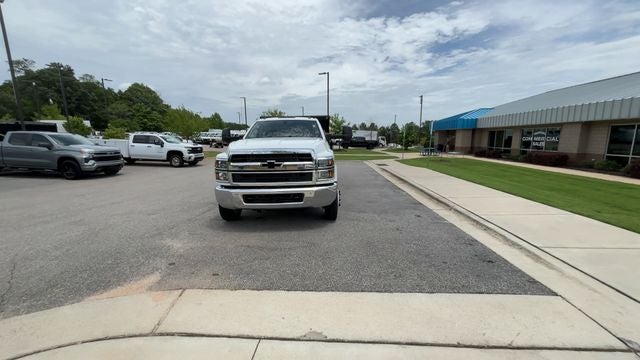 2023 Chevrolet Silverado 5500HD Work Truck 13' Landscape Dump