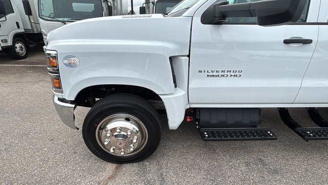 2023 Chevrolet Silverado 5500HD Work Truck 11' Enclosed Service Body