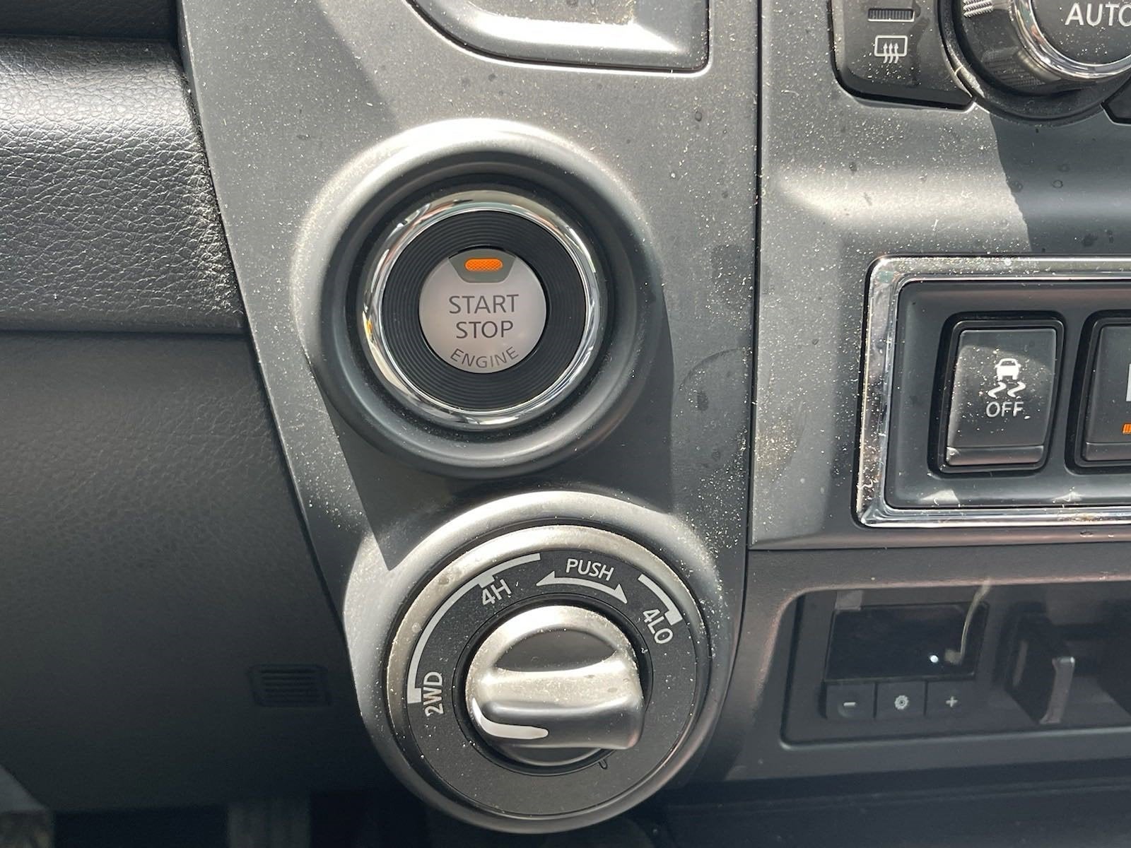 2022 Nissan Titan SV