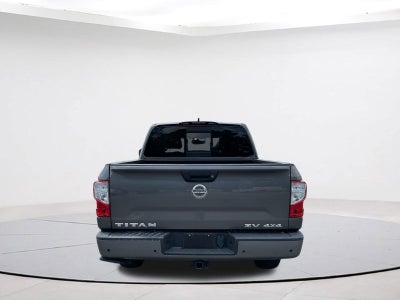 2022 Nissan Titan SV