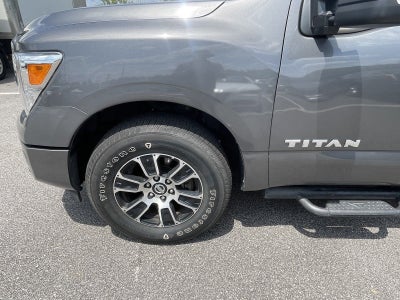2022 Nissan Titan SV