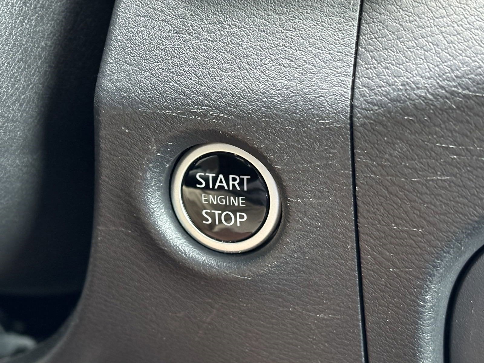 2024 Nissan Frontier SL