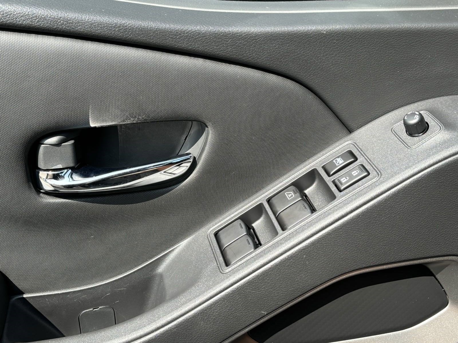 2024 Nissan Frontier SL