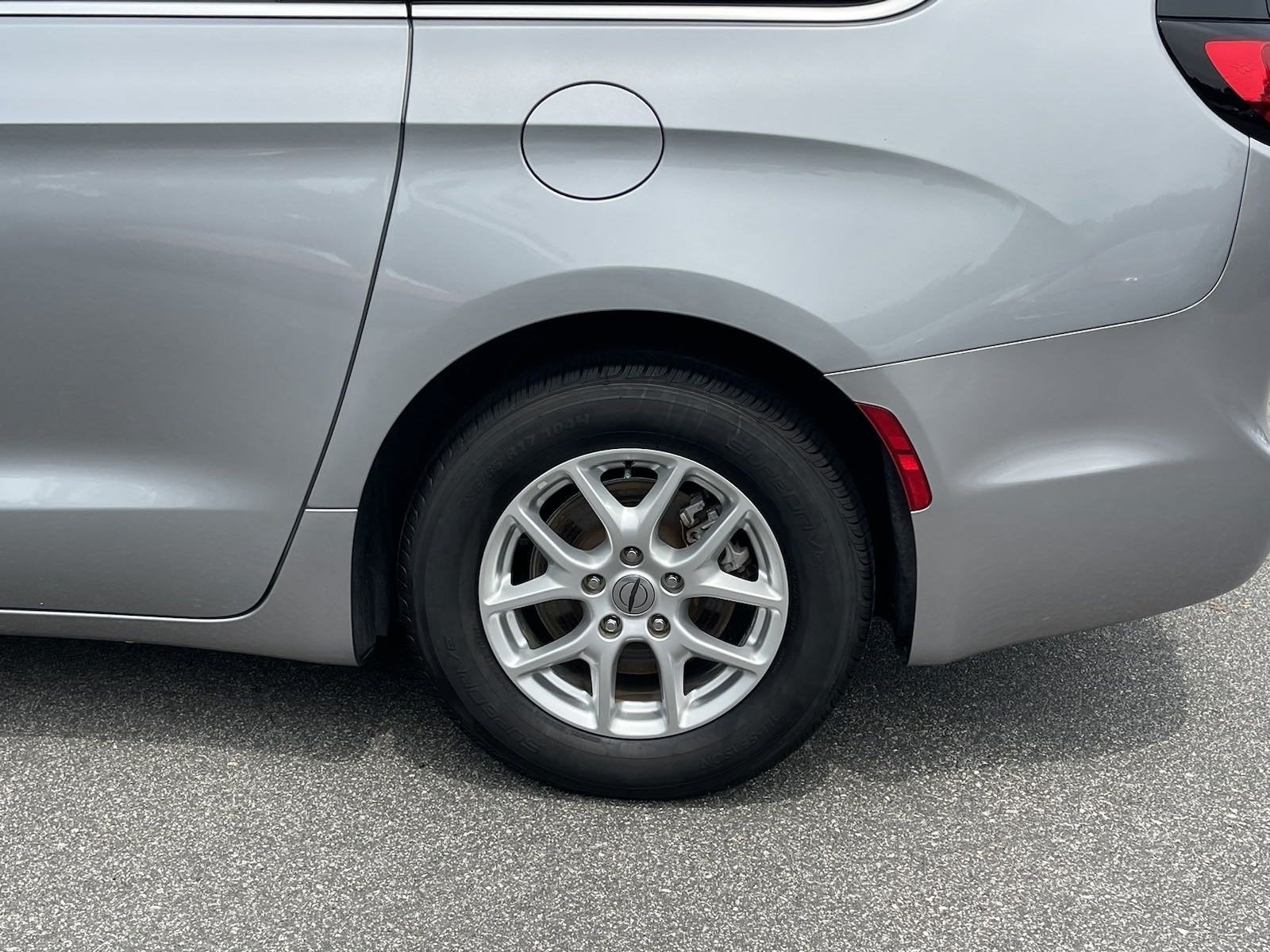 2021 Chrysler Pacifica Touring L