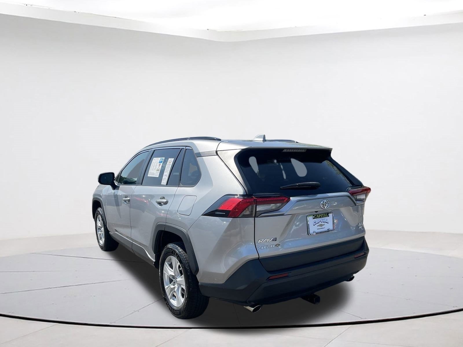 2020 Toyota RAV4 XLE